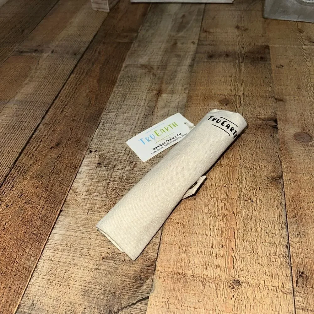 Tru Earth, Bamboo Cutlery Set New with tags